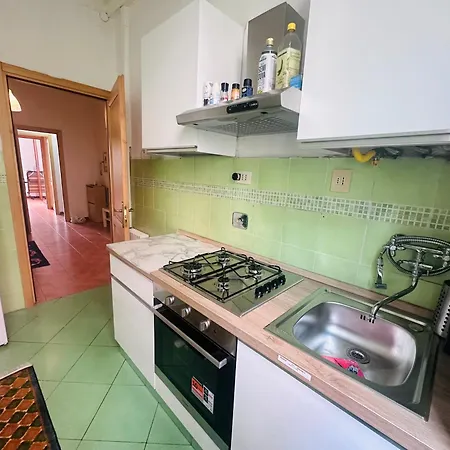 Apartment Near Centrum And Train Station Genoa
